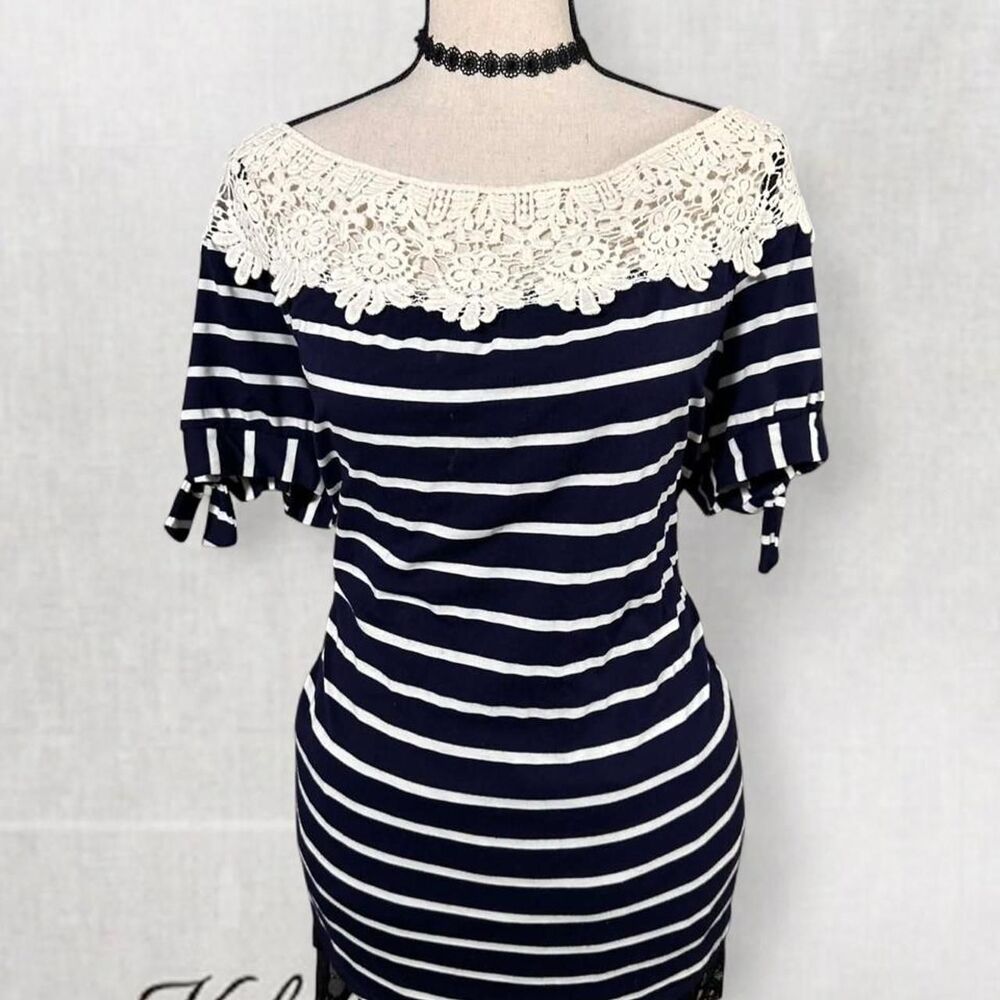 Vampy Sailor Style Lace Neck Striped Tie Sleeve Blouse